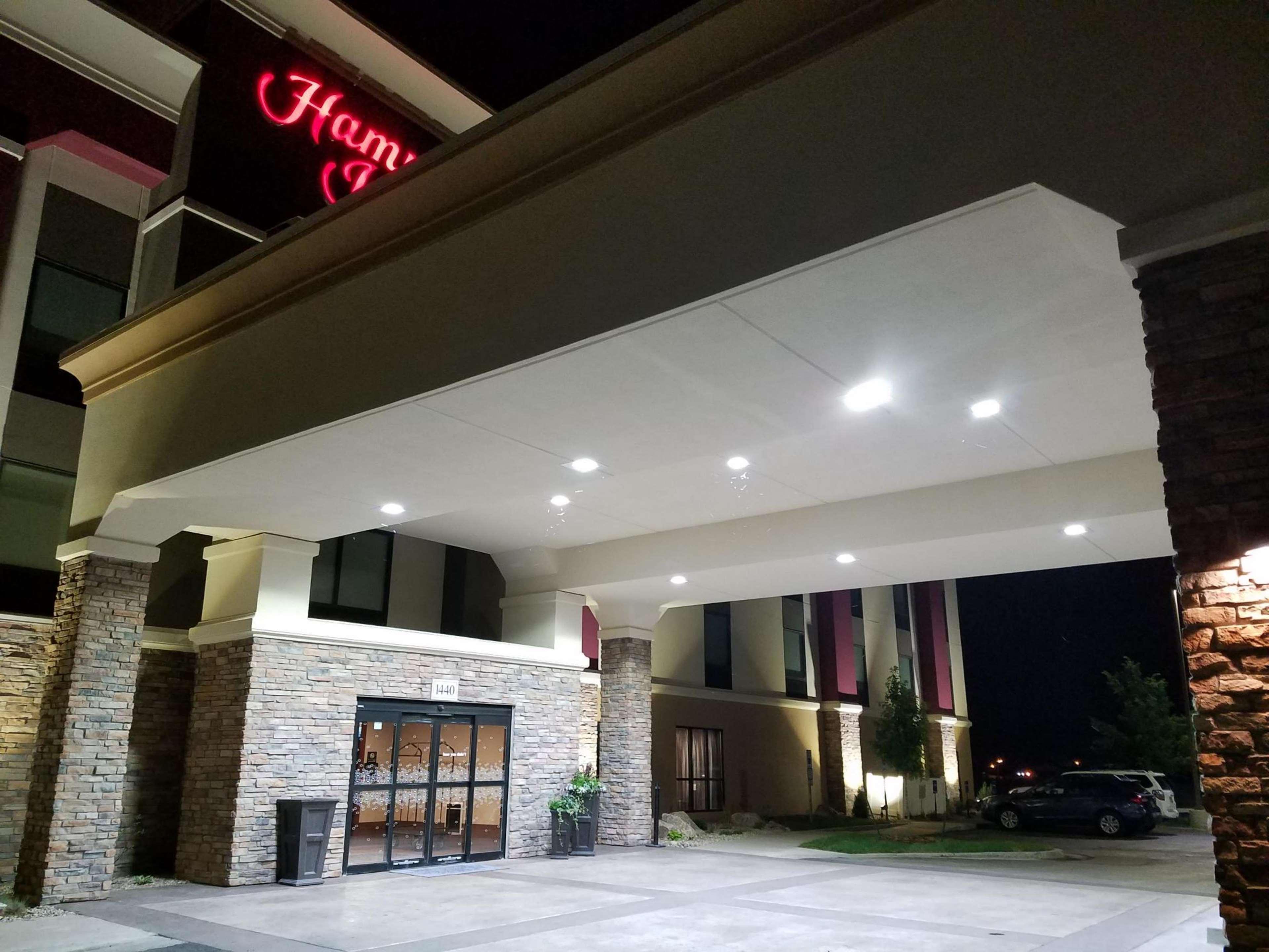 Hampton Inn Bismarck Exterior foto