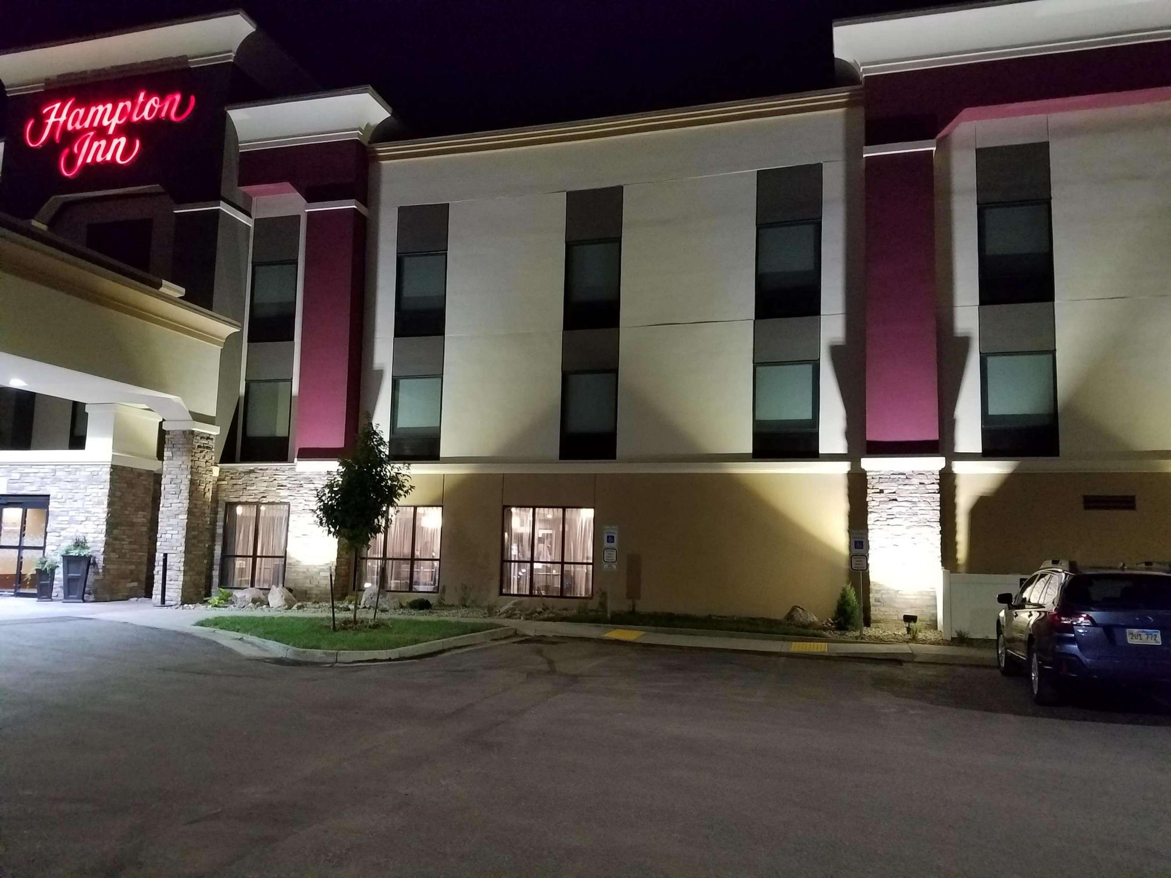 Hampton Inn Bismarck Exterior foto