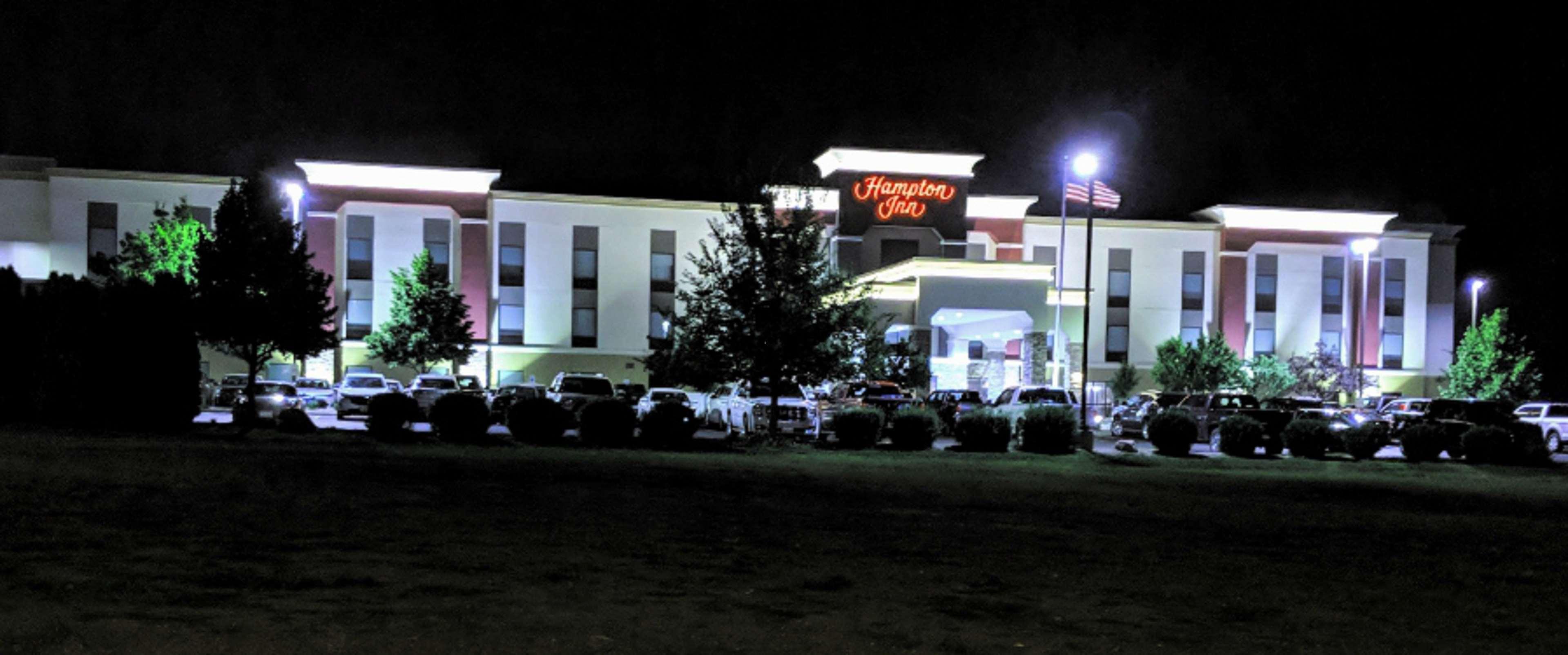 Hampton Inn Bismarck Exterior foto